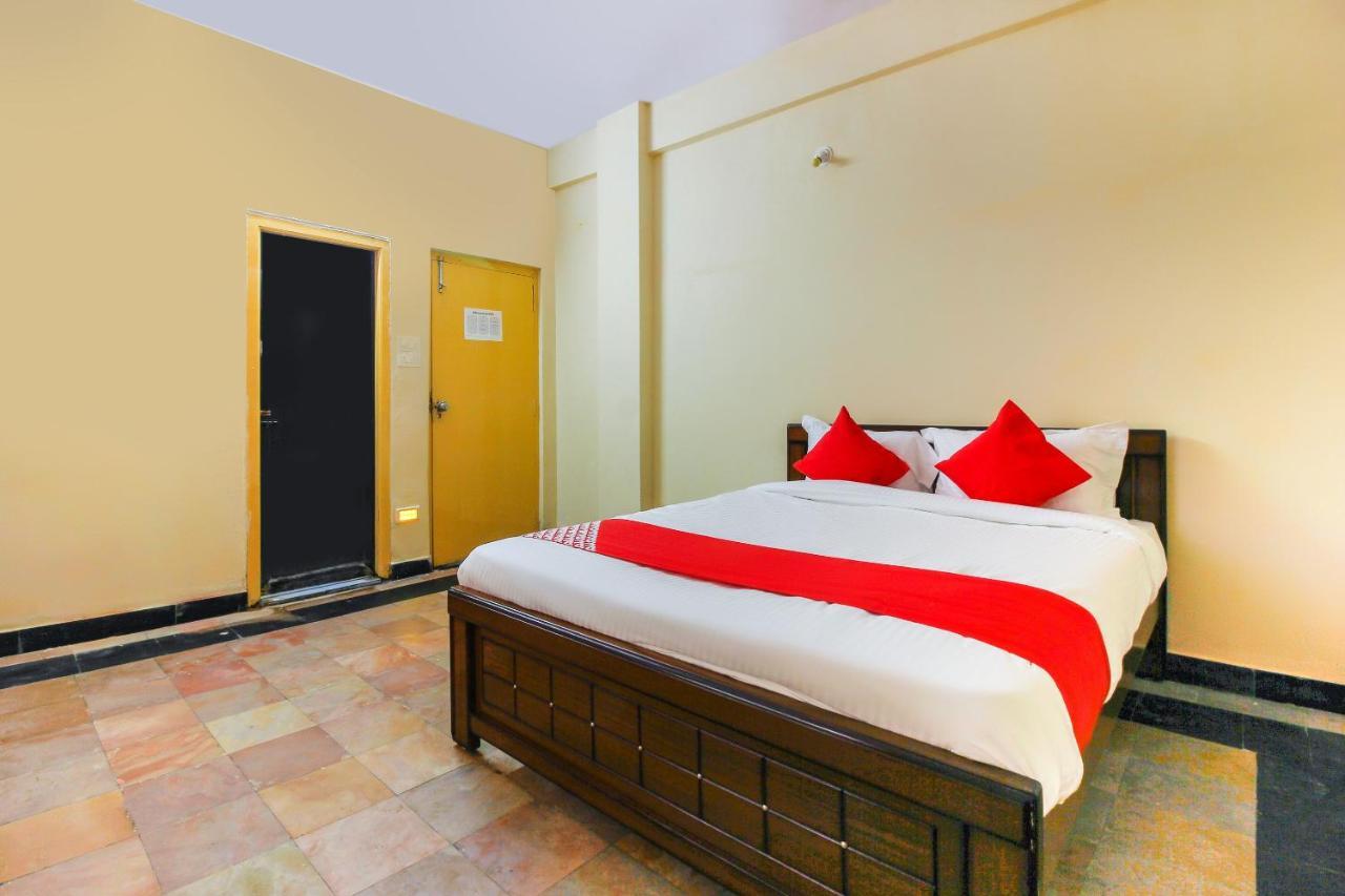 Hotel O Sai Residency Near Sr Nagar Metro Station Hyderabad Exterior foto