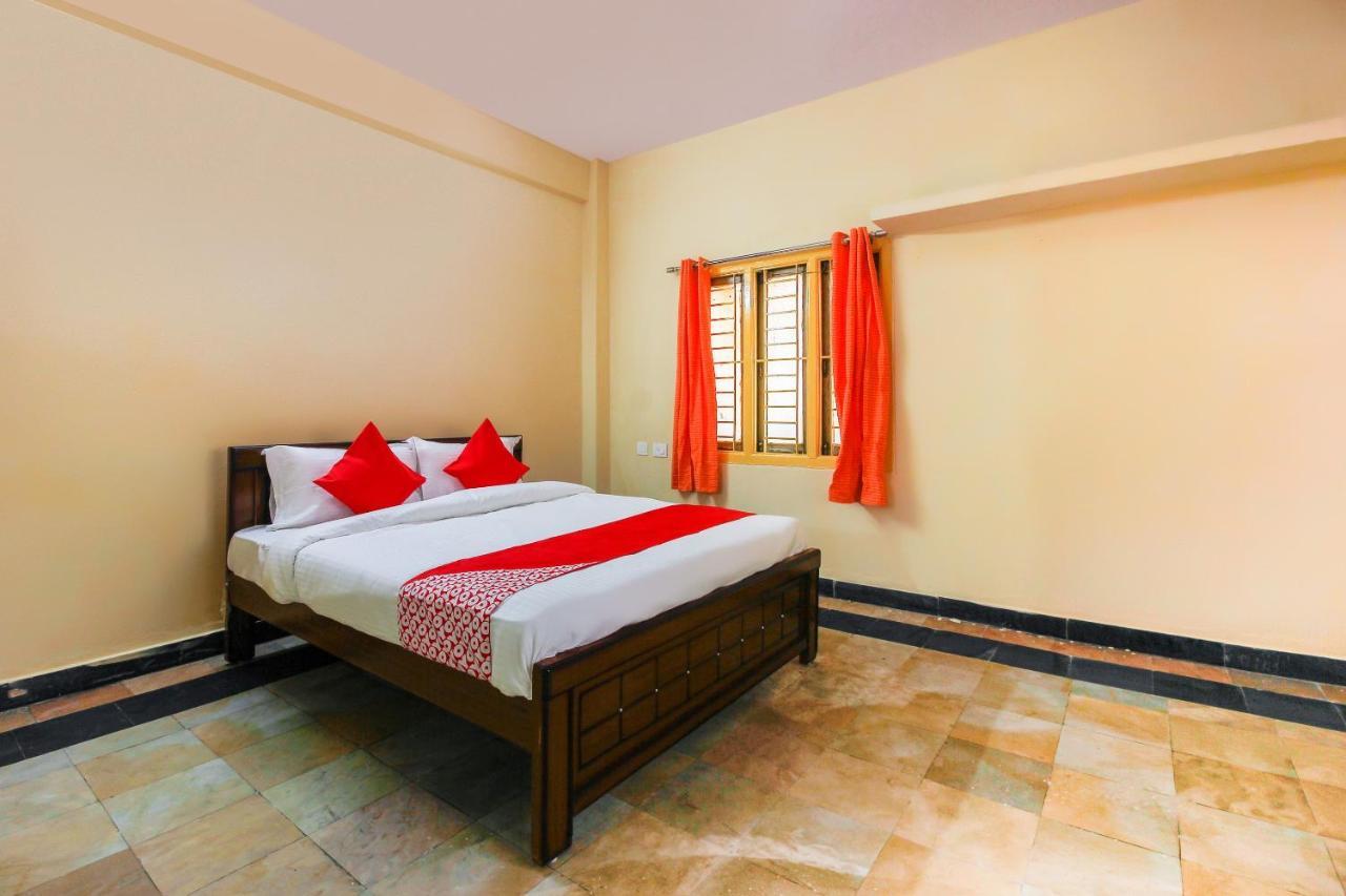 Hotel O Sai Residency Near Sr Nagar Metro Station Hyderabad Exterior foto