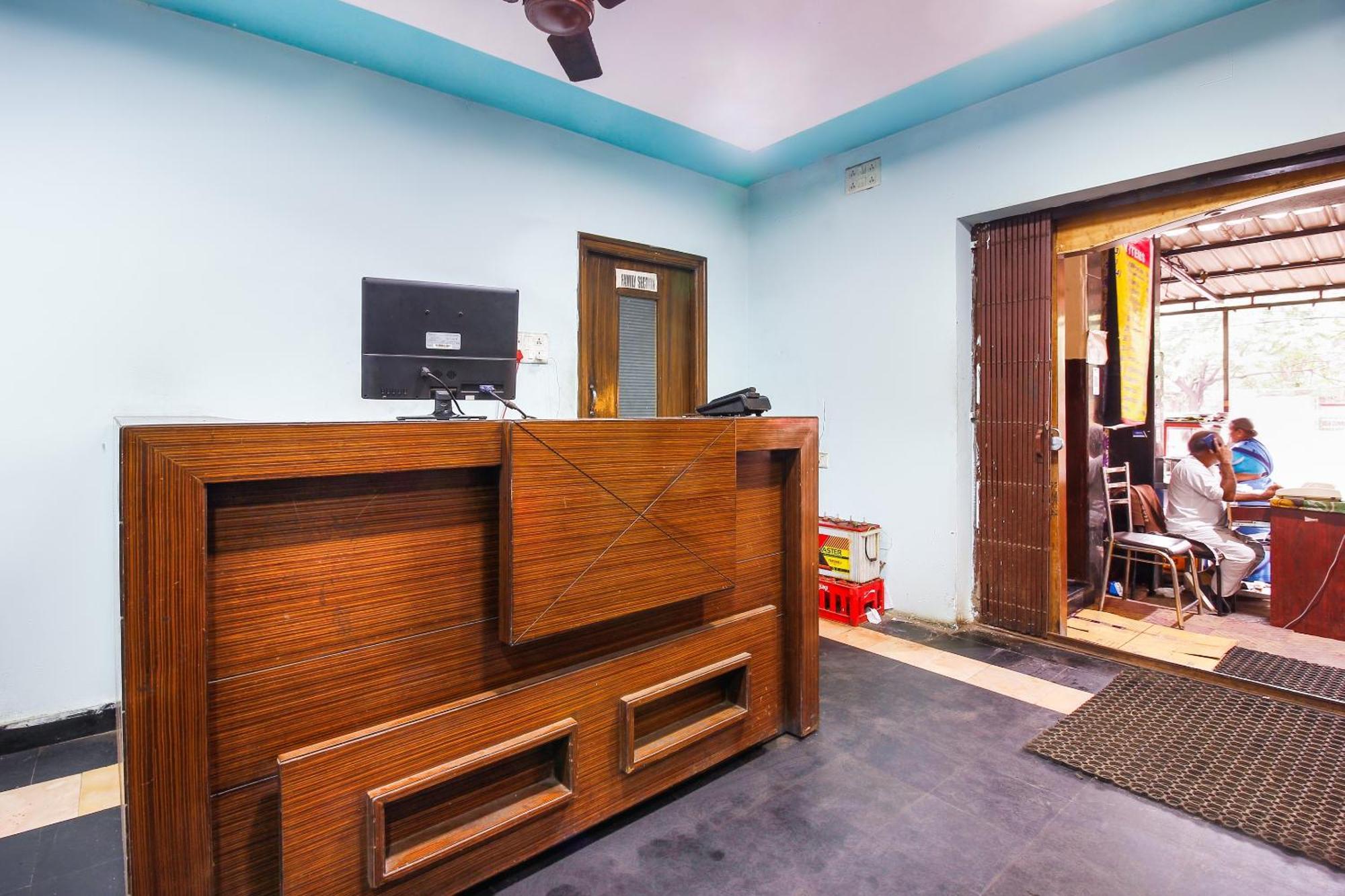 Hotel O Sai Residency Near Sr Nagar Metro Station Hyderabad Exterior foto